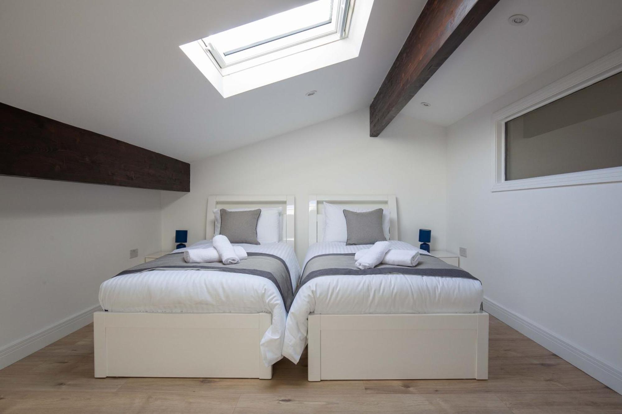 Aintree Cottage Cirencester Buitenkant foto