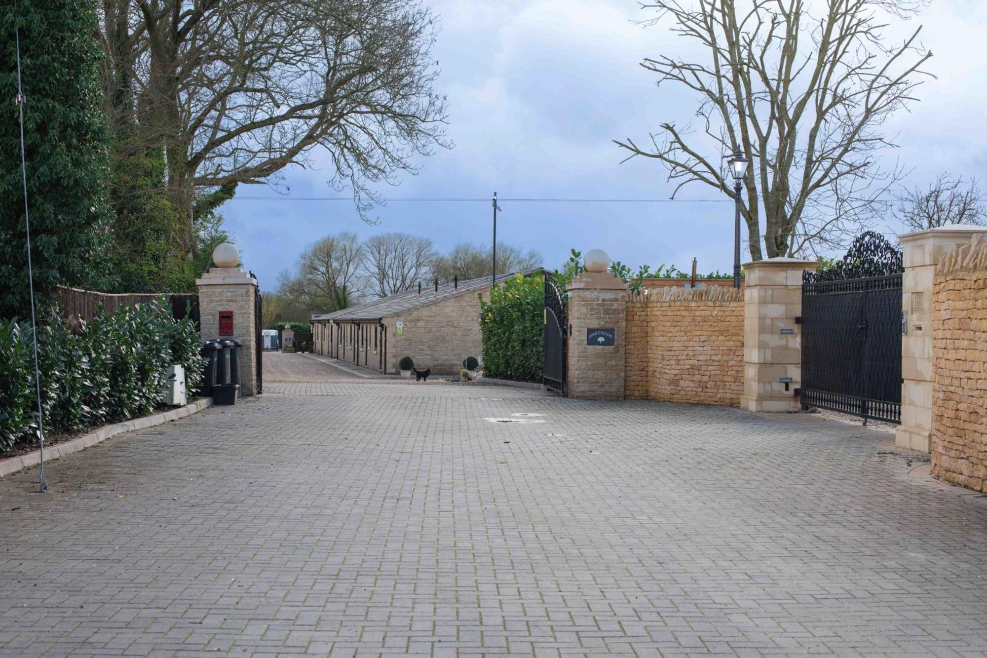 Aintree Cottage Cirencester Buitenkant foto